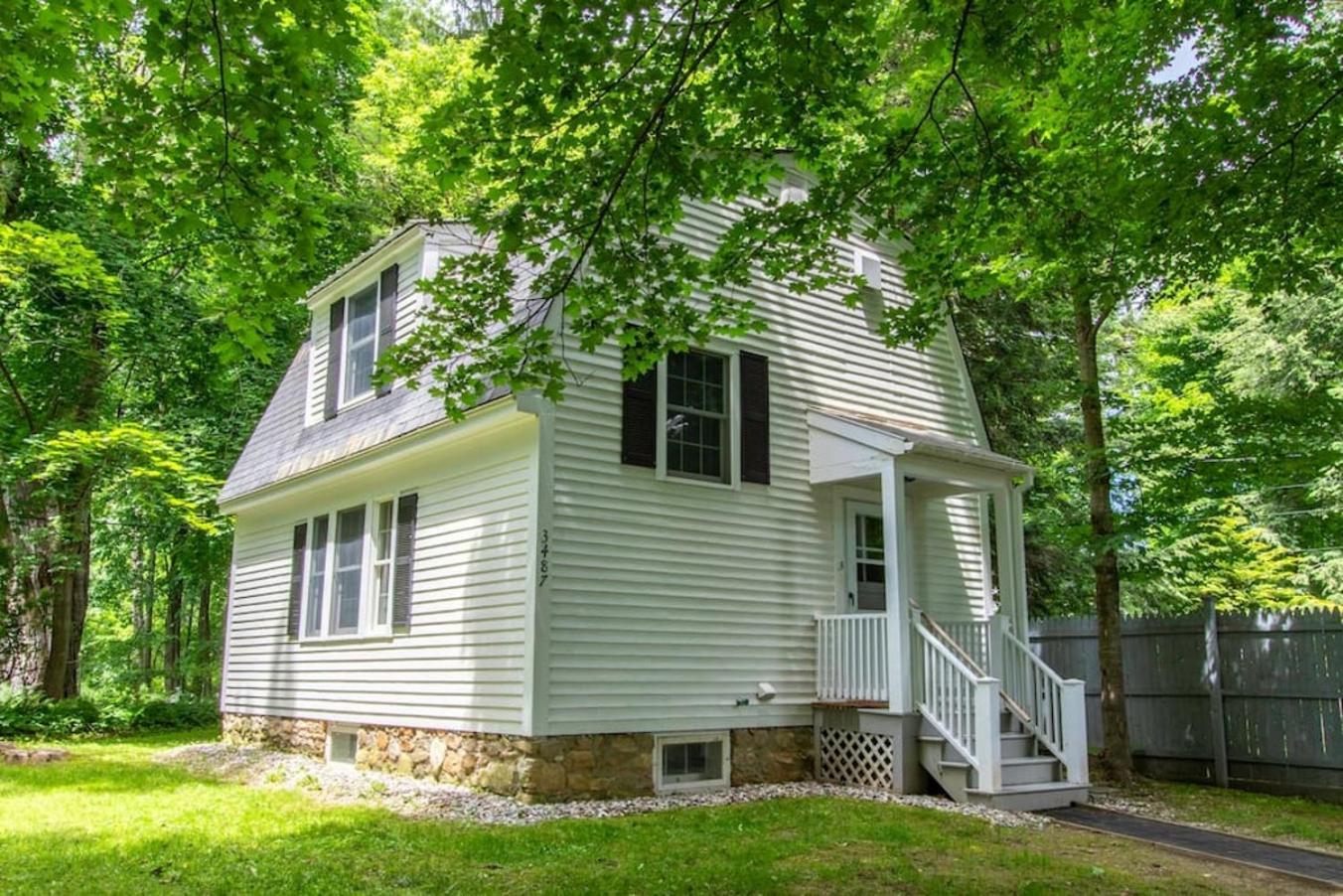 Quintessential Vt Cottage In Manchester Village 外观 照片